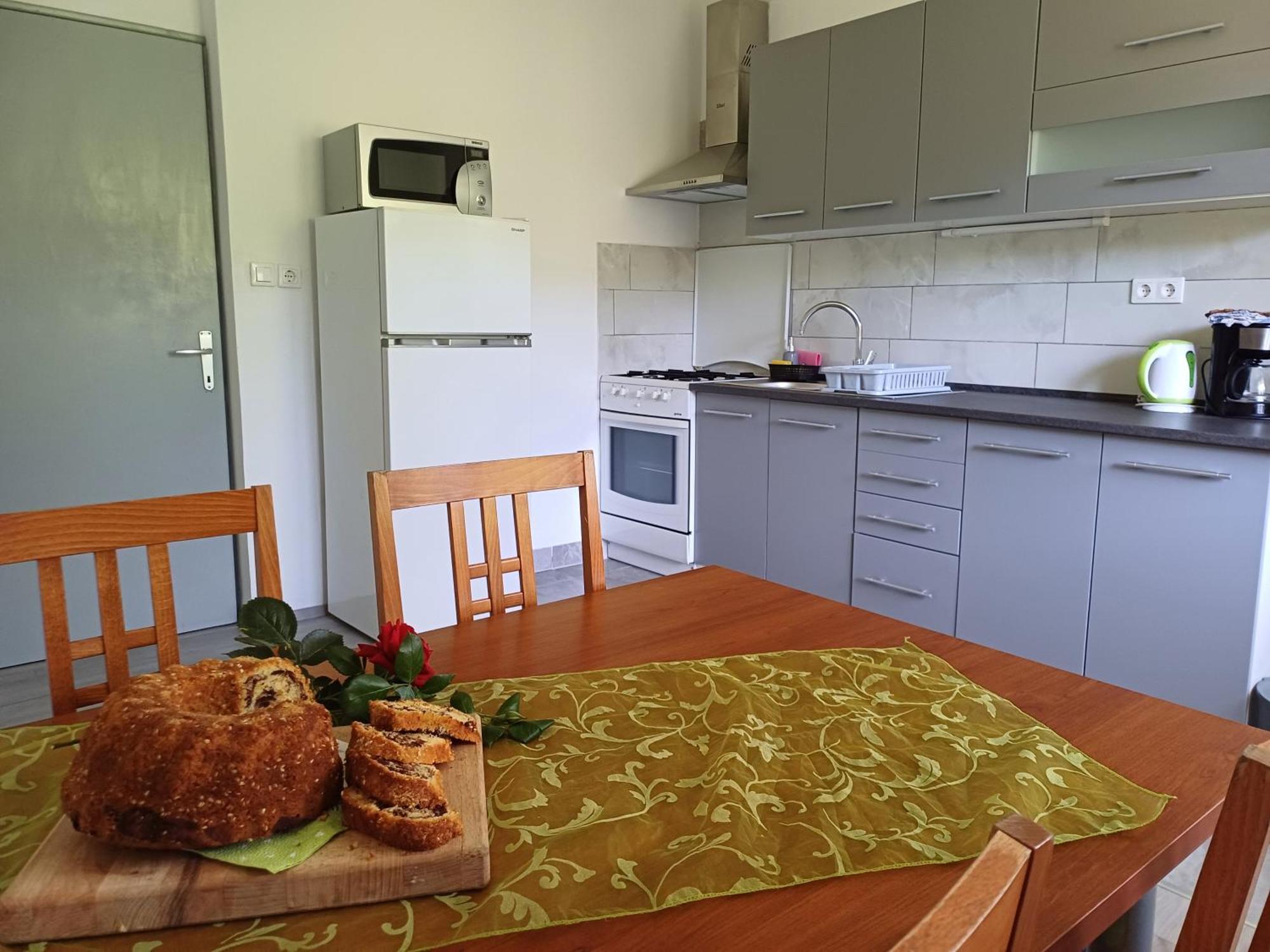 Apartma Ginga Osilnica Kültér fotó